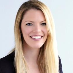 Breaking Silos: Why Sales and Marketing Must Align for CX-Driven Campaign Success